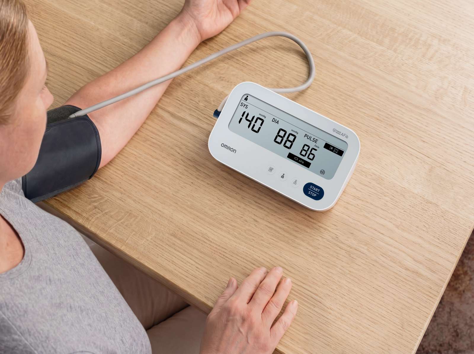 X3 Comfort AFib Blutdruckmessgerät - OMRON Healthcare EMEA
